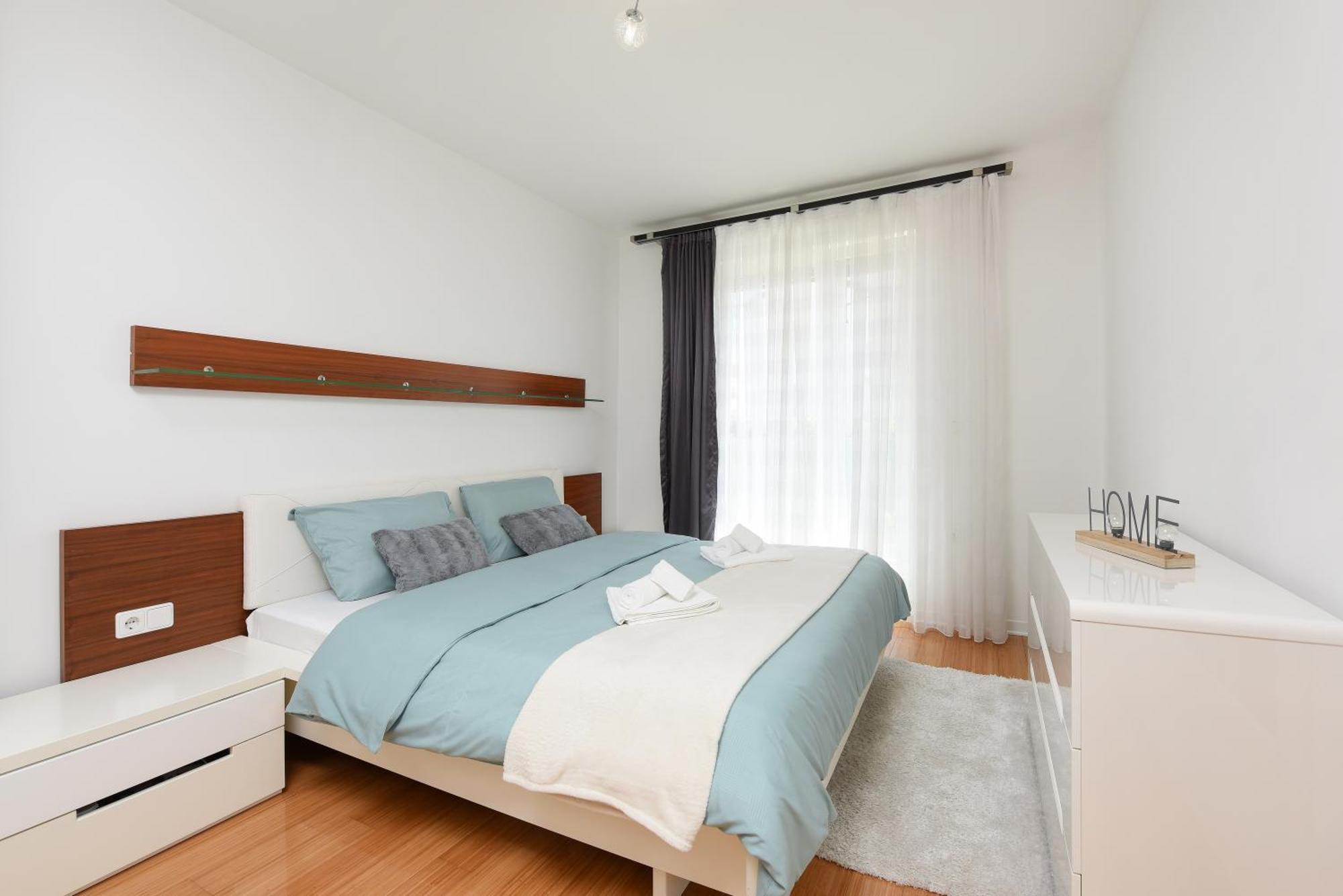 Luxurious Urban Retreat With Whirlpool And Private Parking Appartement