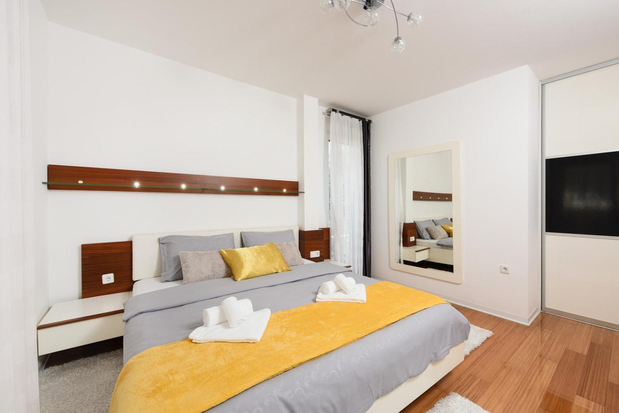 Luxurious Urban Retreat With Whirlpool And Private Parking Appartement *