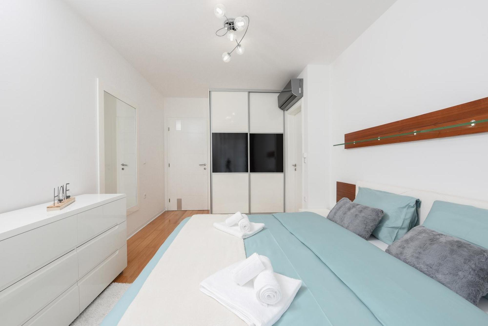 Appartement Luxurious Urban Retreat With Whirlpool And Private Parking *